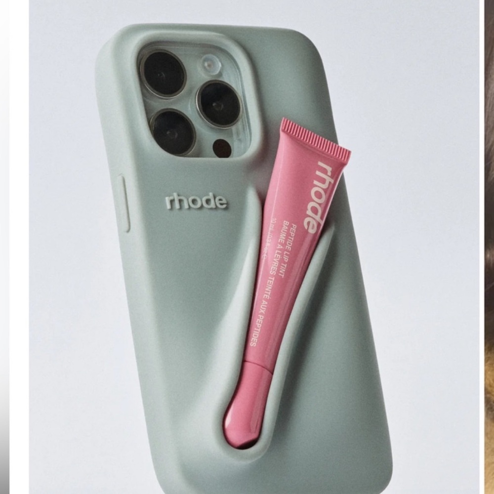 Hailey Bieber Rhodes Phone IPhone 14 Pro